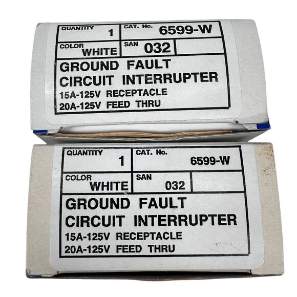 Leviton 6599‑W Duplex Receptacle 125 V Ground Fault Interruptor White Lot 2 New - Picture 5 of 5